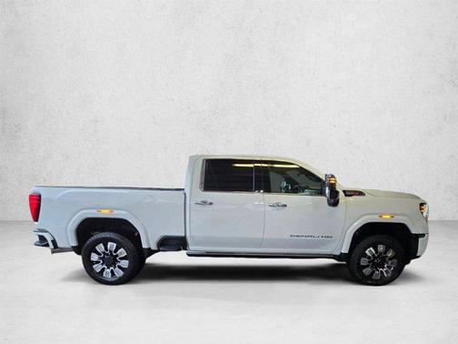 Summit White 2025 GMC Sierra 2500 Denali