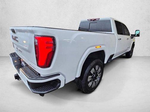 Summit White 2025 GMC Sierra 2500 Denali