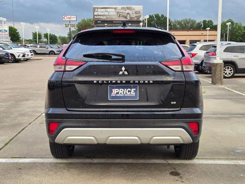 Labrador Black Pearl 2025 Mitsubishi Eclipse Cross SE