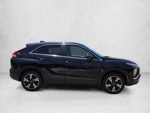 Labrador Black Pearl 2025 Mitsubishi Eclipse Cross SE