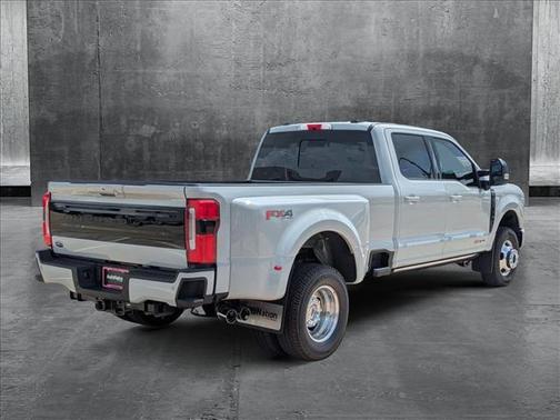 2025 Ford F-350 Platinum