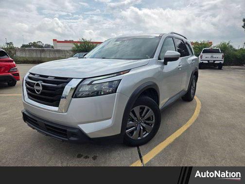 Brilliant Silver Metallic 2025 Nissan Pathfinder SV FWD