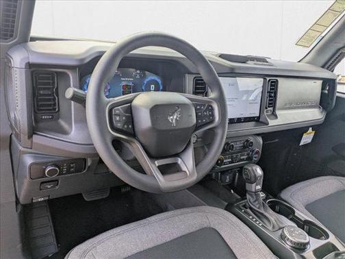 2025 Ford Bronco Base 4 Door 4x4