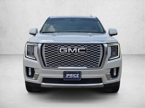 White Frost Tricoat 2022 GMC Yukon Denali