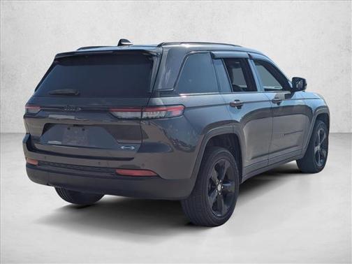 2024 Jeep Grand Cherokee Altitude
