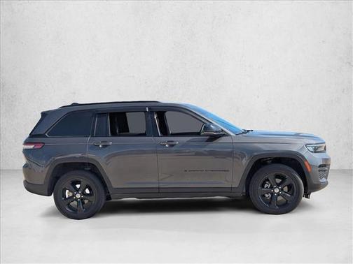 2024 Jeep Grand Cherokee Altitude