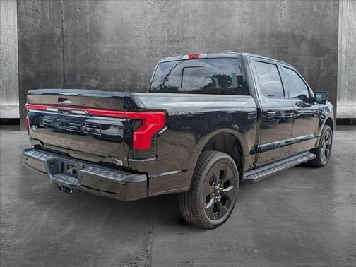 2025 Ford F-150 Lightning Platinum