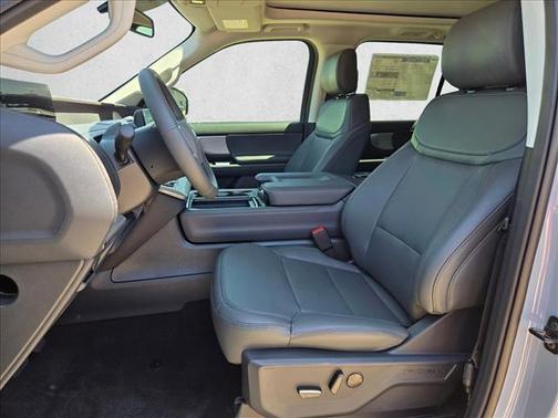 Glacier Gray Metallic Tri-Coat 2026 Ford Expedition Max Active 4x2