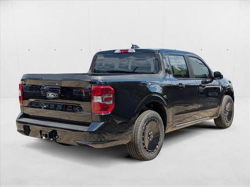 2025 Ford Maverick Lobo Standard
