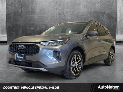 2025 Ford Escape PHEV Base