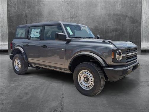 2025 Ford Bronco Base 4 Door 4x4