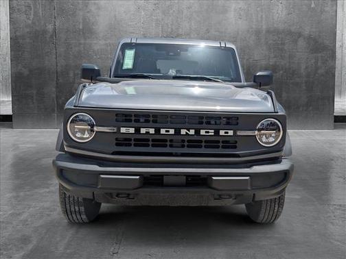 2025 Ford Bronco Base 4 Door 4x4