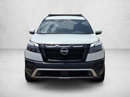 Glacier White 2024 Nissan Pathfinder Rock Creek 4WD