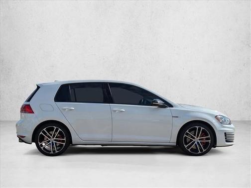 2017 Volkswagen Golf GTI 2.0T S 4-Door