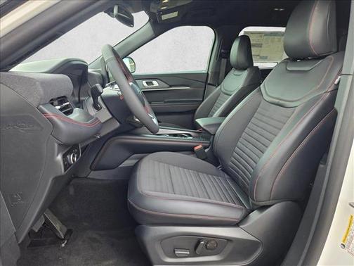 Star White Metallic Tri-Coat 2026 Ford Explorer ST-Line