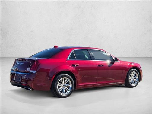 2018 Chrysler 300 Touring