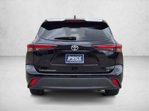 Midnight Black Metallic 2025 Toyota Highlander LE