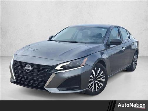 Gun Metallic 2025 Nissan Altima SV FWD