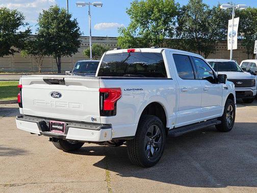2025 Ford F-150 Lightning Flash