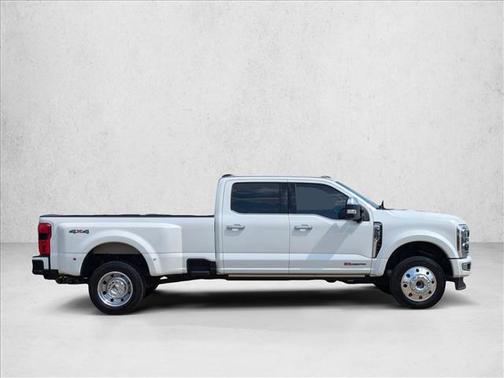2025 Ford F-450 Platinum