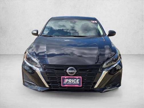 Super Black 2025 Nissan Altima SV FWD