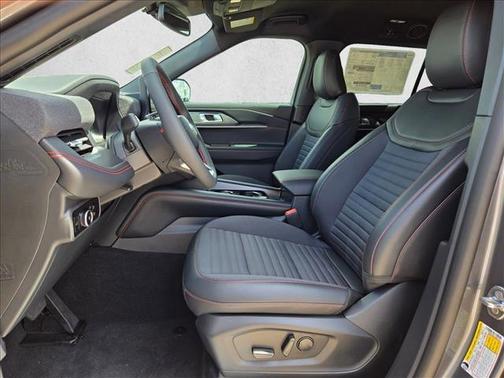 Carbonized Gray Metallic 2026 Ford Explorer ST-Line