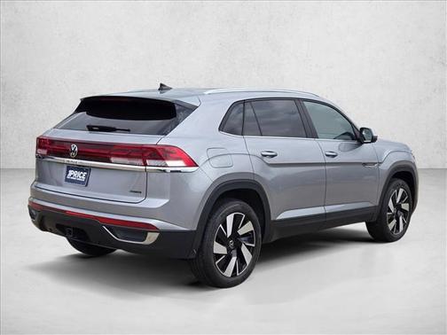 Silver Mist Metallic 2025 Volkswagen Atlas Cross Sport 2.0T SE w/Technology 4MOTION