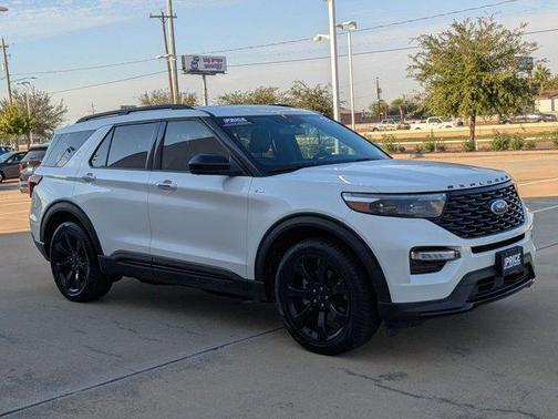 2022 Ford Explorer ST-Line