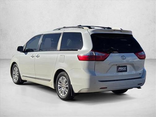 2015 Toyota Sienna XLE