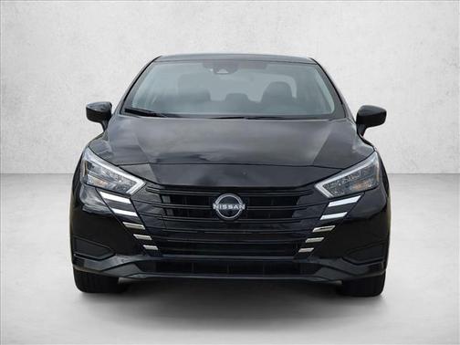 Super Black 2025 Nissan Versa 1.6 SV