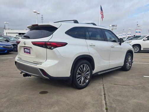 Blizzard Pearl 2021 Toyota Highlander Platinum