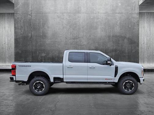 2025 Ford F-350 Platinum