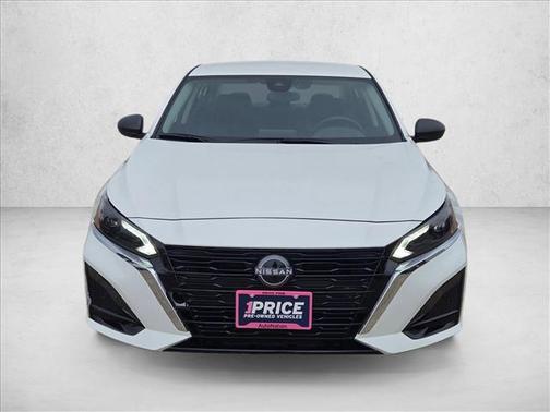 Glacier White 2025 Nissan Altima SV FWD