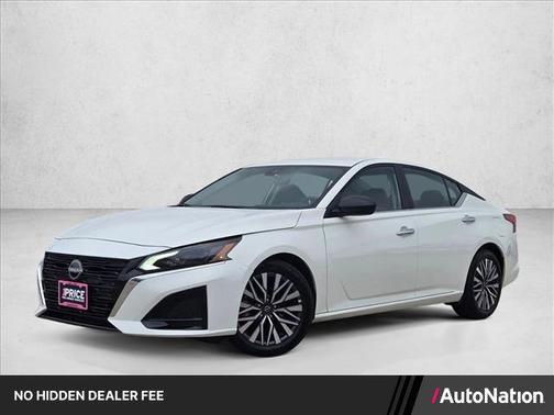Glacier White 2025 Nissan Altima SV FWD