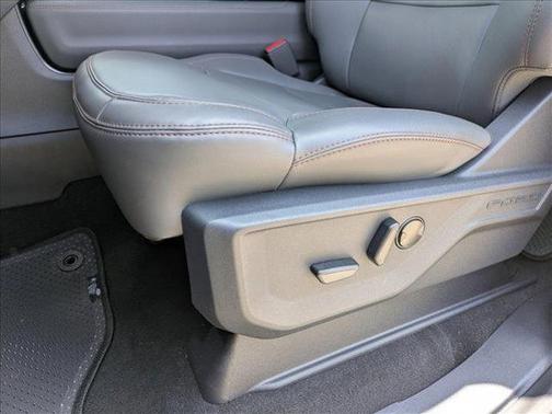 2025 Ford Expedition Max Active 4x2
