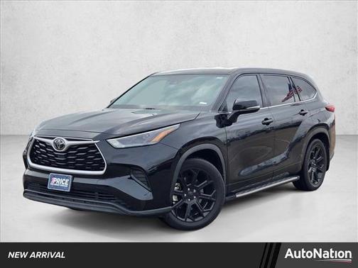 2022 Toyota Highlander L