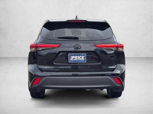 2022 Toyota Highlander L