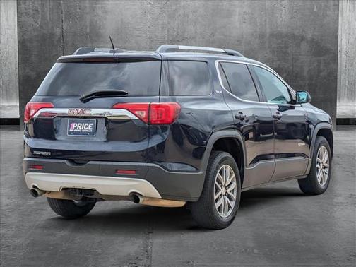 2017 GMC Acadia SLE-2