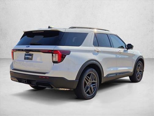 Star White Metallic Tri-Coat 2026 Ford Explorer ST-Line