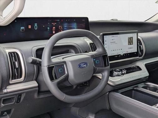 2025 Ford Expedition Max Active 4x2