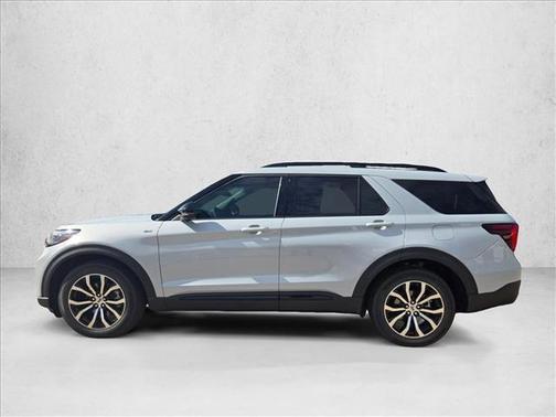 Space White Metallic 2026 Ford Explorer ST-Line