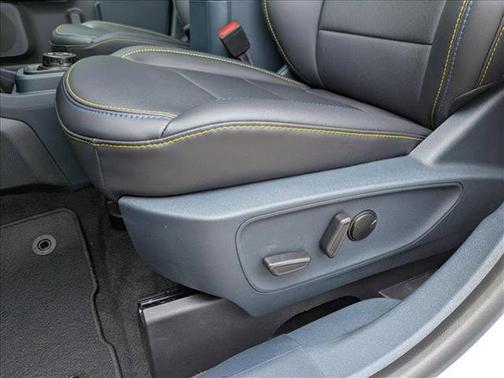 2025 Ford Maverick Lobo Standard