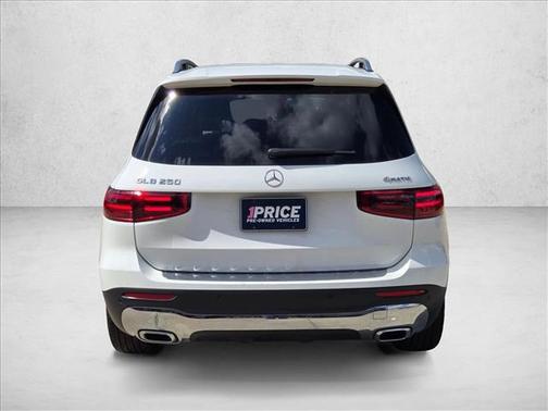 Polar White 2025 Mercedes-Benz GLB 250 4MATIC