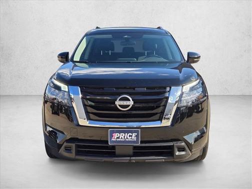 Super Black 2025 Nissan Pathfinder SV FWD