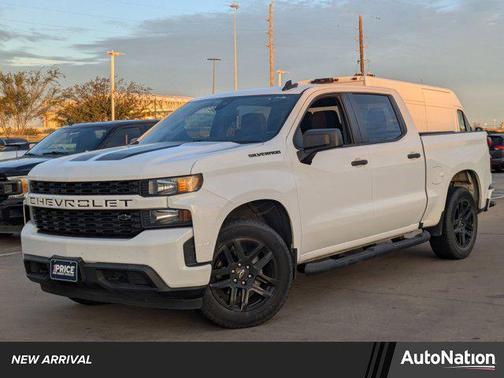 2022 Chevrolet Silverado 1500 Custom