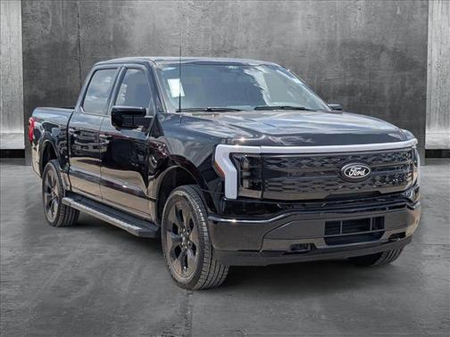 2025 Ford F-150 Lightning Platinum