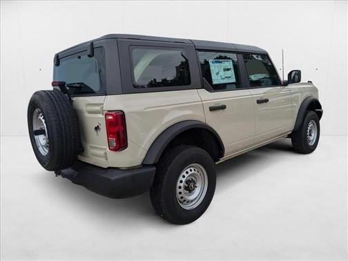 2025 Ford Bronco Base 4 Door 4x4