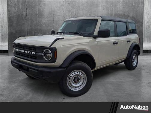 2025 Ford Bronco Base 4 Door 4x4