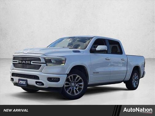 Bright White Clearcoat 2021 RAM 1500 Laramie