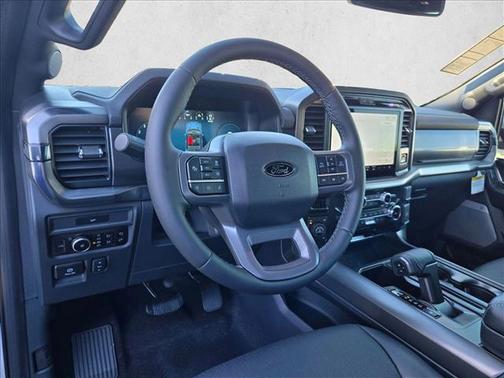 Star White Metallic Tri-Coat 2026 Ford F-150 Lariat